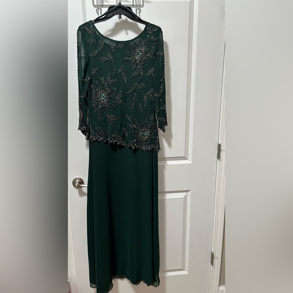 🛑SOLD🛑 J Kara women’s long beaded formal dress - NWT Size 10 - Picture 4 of 14